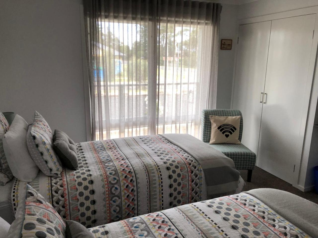 Snapper House Bed & Breakfast Rhyll Exterior photo